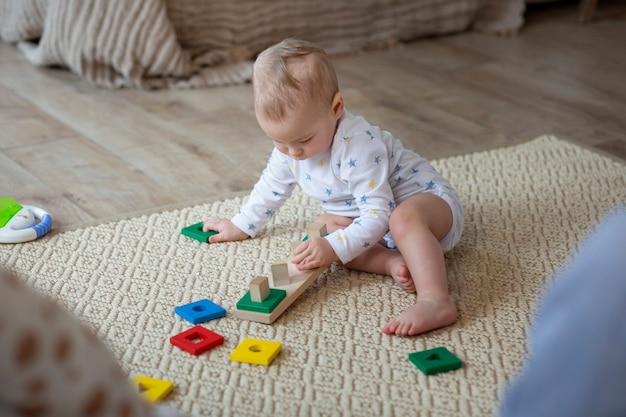 Busy Board DIY : comment fabriquer le vôtre (guide pas-à-pas)